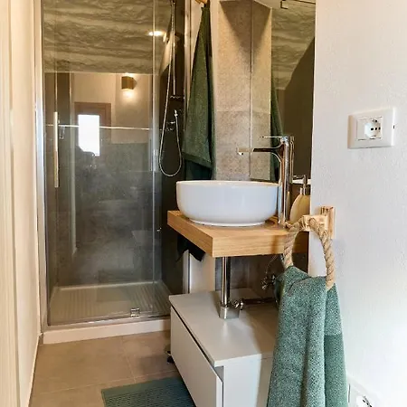 شقة Cozy With A View In *