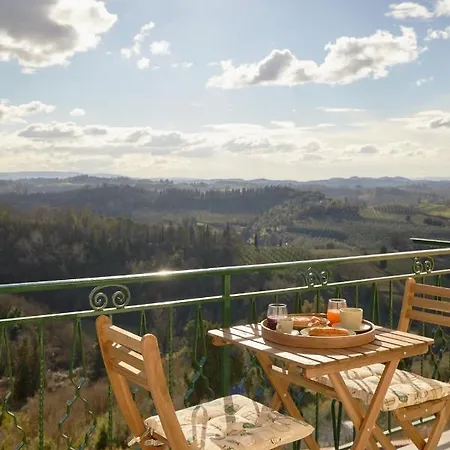 Cozy With A View In شقة *